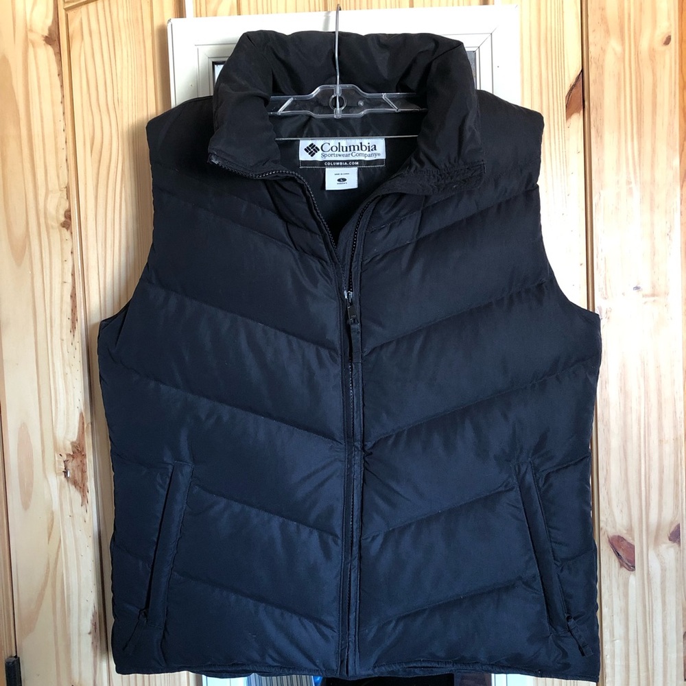 Columbia Women’s Down Black Puffer Zip Up Vest - Great Condition!